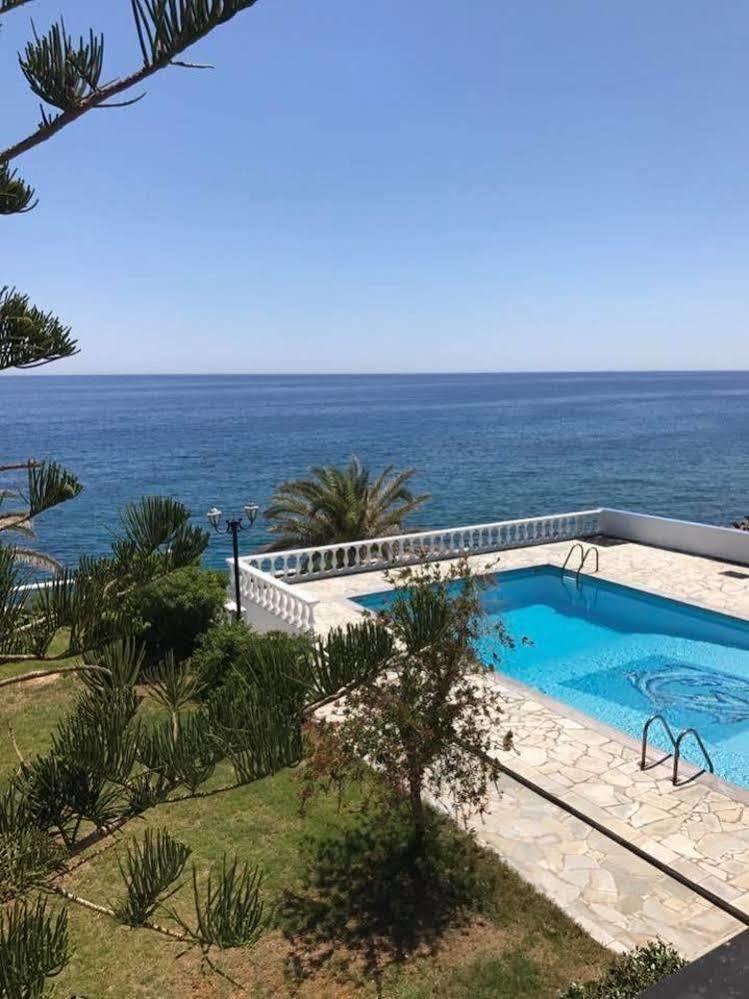 Cypriana Apartments Makrýgialos المظهر الخارجي الصورة